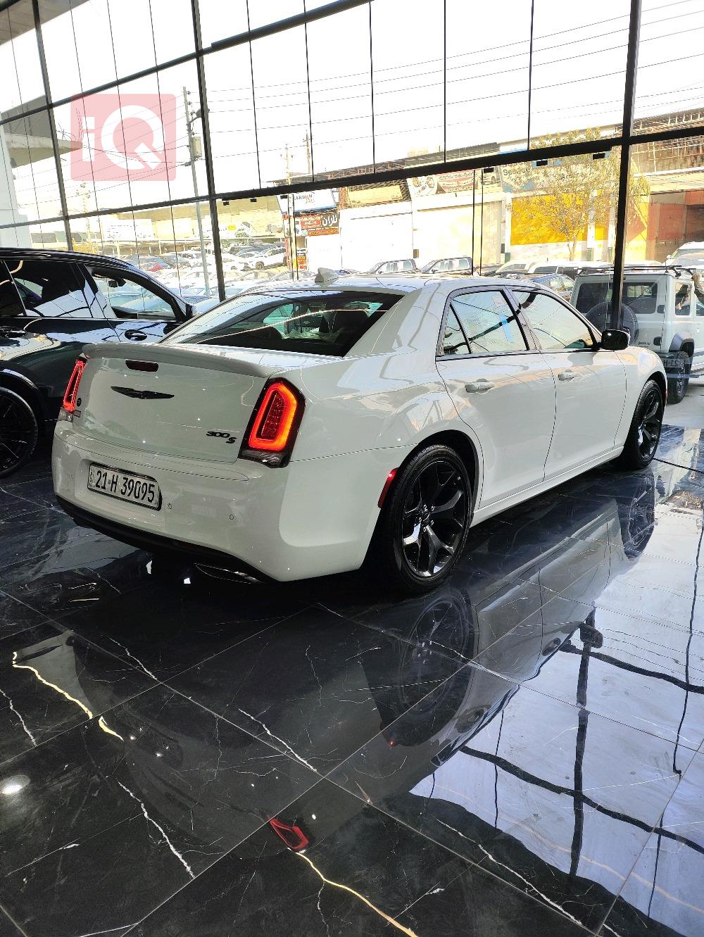 Chrysler 300